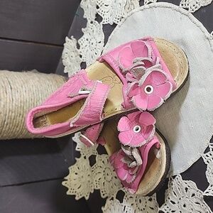 BEAR FEET Girls sandals size 7